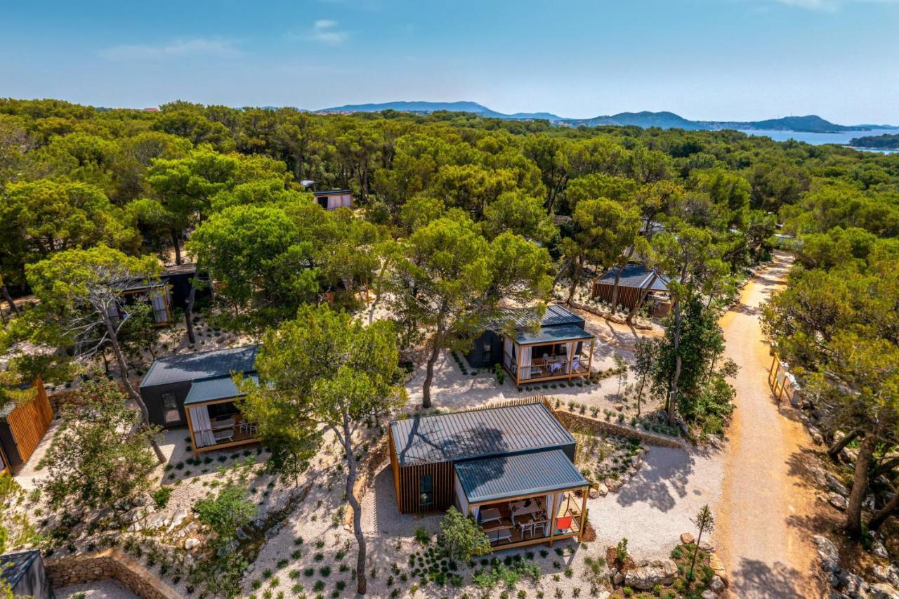 Pine Beach Pakostane Glamping Homes المظهر الخارجي الصورة
