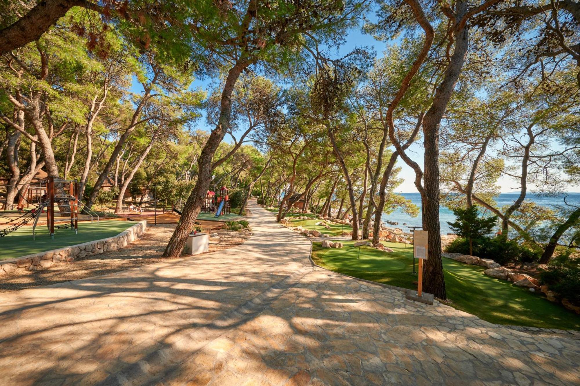 Pine Beach Pakostane Glamping Homes المظهر الخارجي الصورة